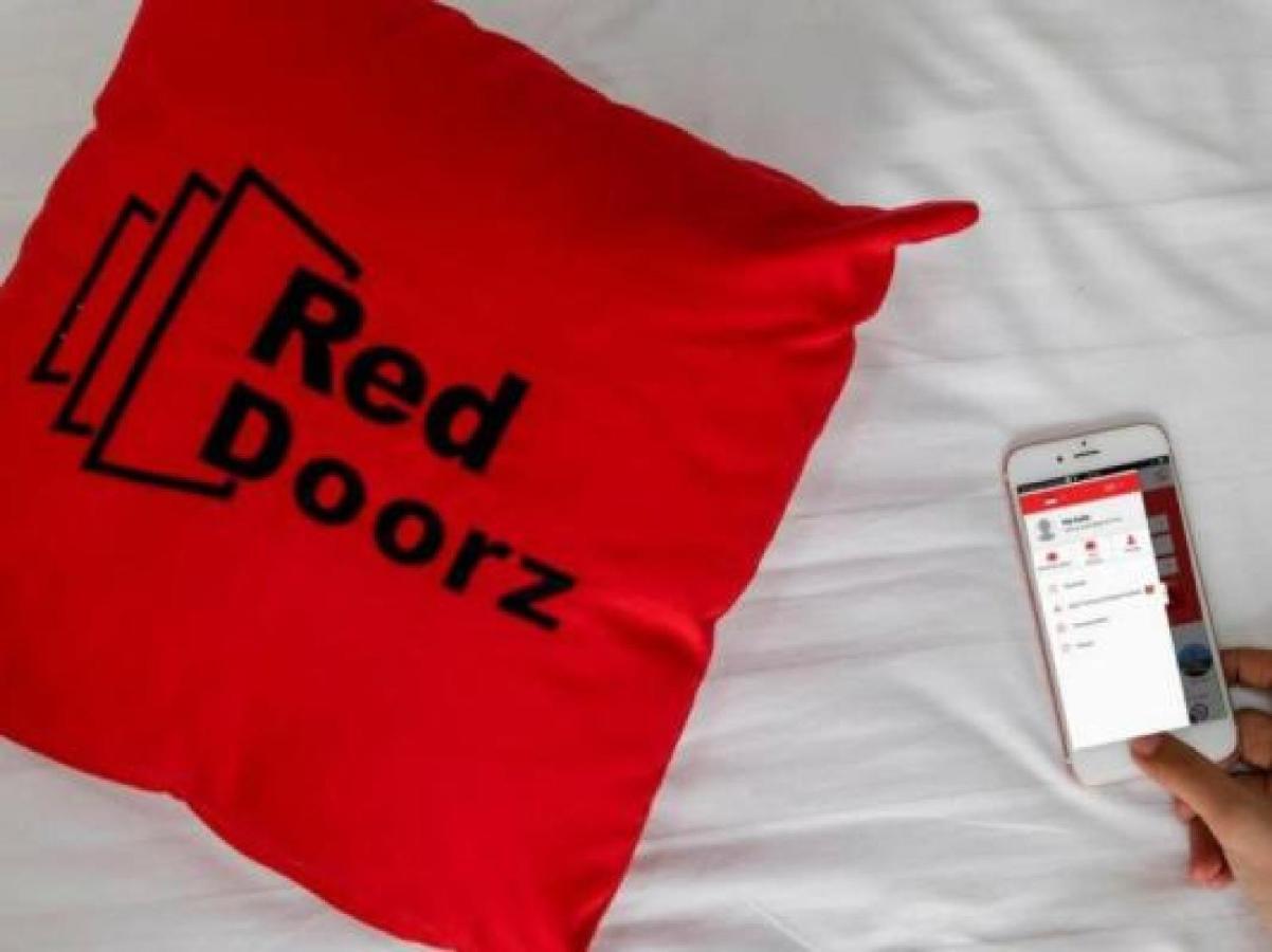 Hotel Reddoorz Near Jalan Gatot Subroto Medan Extérieur photo